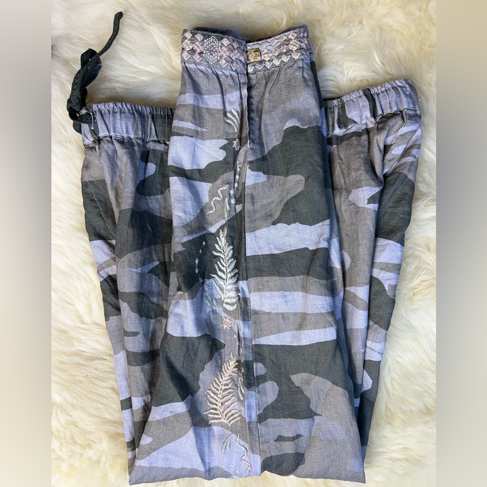 Johnny Was Sidra Linen Camo Green Embroidered Joggers, Size Small, NWT - Picture 4 of 11